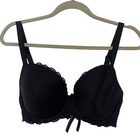 Victoria’s Secret Dream Angels Lined Demi Bra - Picture 1 of 5